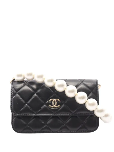 CHANEL Pre-Owned 2020 CC Quilted Calfskin Maxi Pearls Wallet on Chain crossbody bag Black W69CS3ITHRCEE2ZS