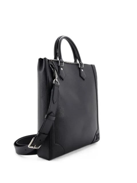 Louis Vuitton Pre-Owned Vertical Taiga Leather tote bag Black D1LC6WXJ3307FCHL