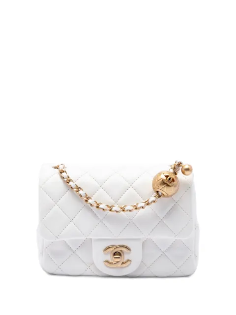 CHANEL Pre-Owned 2020 Mini Square Classic Lambskin Pearl Crush Single Flap crossbody bag White RFP0F7L349YRJWO4