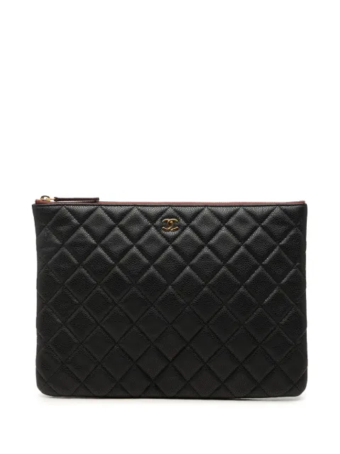 CHANEL Pre-Owned 2015-2016 Medium Quilted Caviar O Case clutch bag Black YV1AT25XPFAA4J55