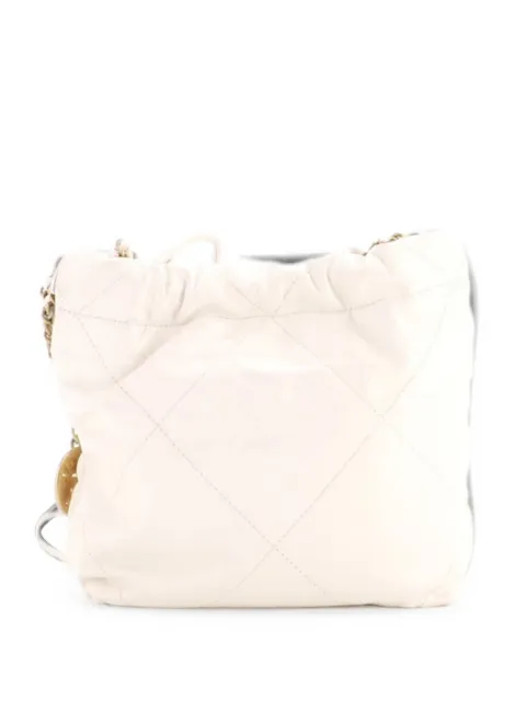 CHANEL Pre-Owned 22 Chain Hobo Quilted Calfskin Mini crossbody bag White TEH812E57KUH49M0
