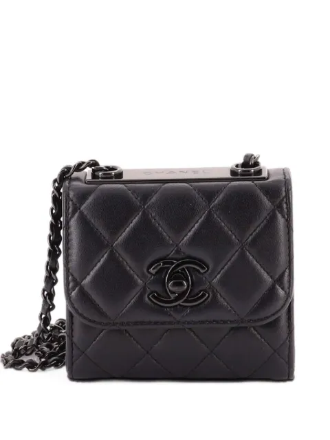 CHANEL Pre-Owned So Black Trendy CC Clutch with Chain Quilted Lambskin Small shoulder bag Black PSBJ0JWBKFGRA8SN