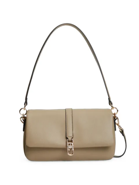 Tommy Hilfiger logo-plaque shoulder bag Neutrals AW0AW19195