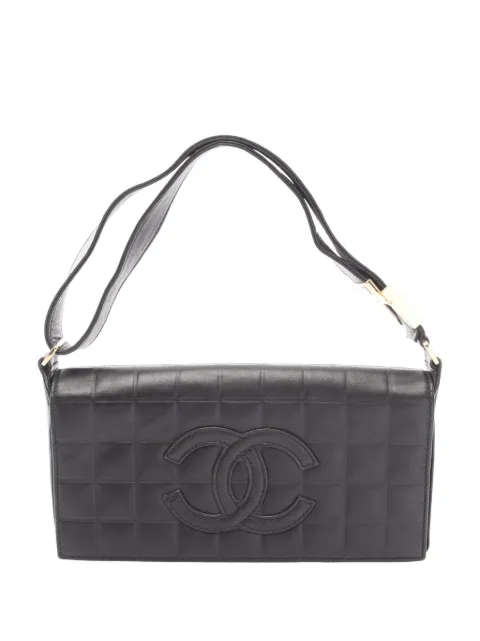 CHANEL Pre-Owned 2000-2002 CC Choco Bar Flap East West shoulder bag Black FJU09L7PYLMJXQXN