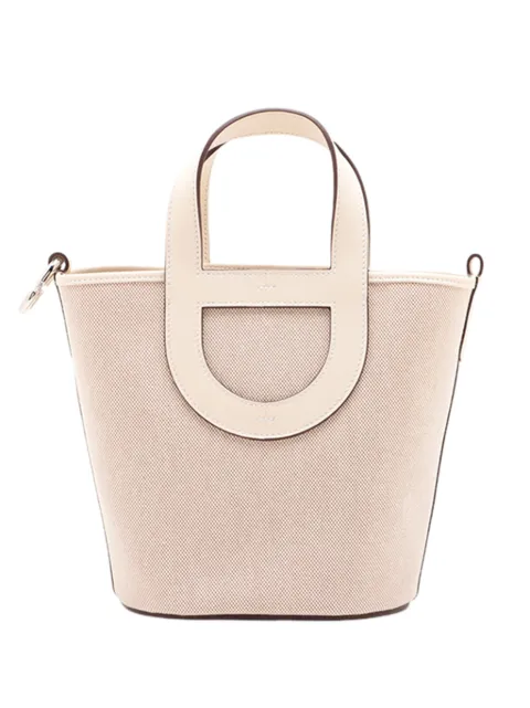 Hermès Pre-Owned 2025 Toile and Swift In the Loop 18 handbag Neutrals RZJPAZR3MHZPK7QT