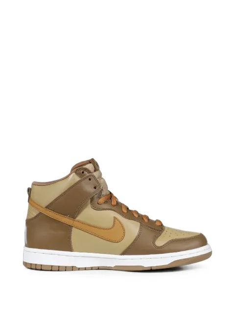 SWJP x Nike Dunk High stencil-print sneakers Brown SW26SS503