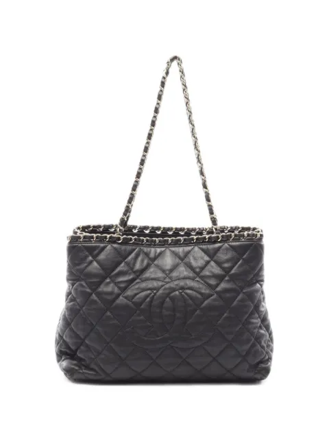 CHANEL Pre-Owned 2012 diamond-quilted chain tote bag Black 110368116606339
