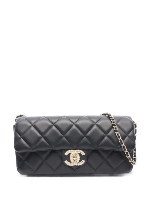 CHANEL Pre-Owned 2021s Matelassé chain cross body bag Black 1102514C111LNU8