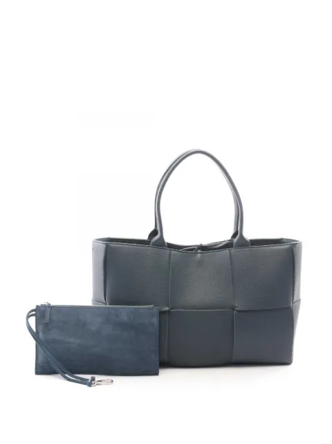 Bottega Veneta Pre-Owned 2015-2026 Medium Grained Calfskin Maxi Intrecciato Arco tote bag Blue 2ZS90ILPA7V91B19