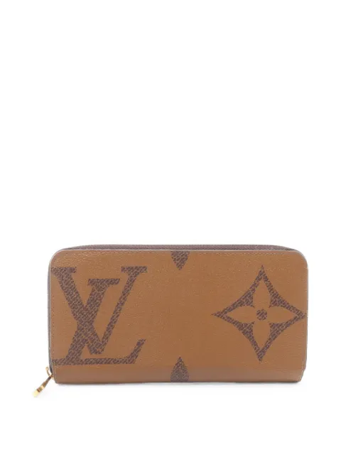 Louis Vuitton Pre-Owned 2021s Zippy Monogram giant reverse wallet Brown 1101715