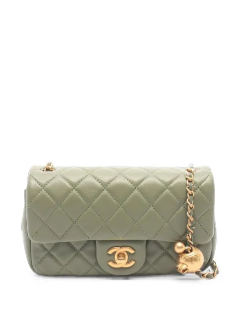 CHANEL Pre-Owned 2021s mini Matelasse chain cross body bag Green 1103238A7EAATE7