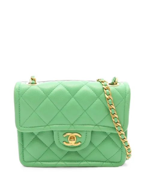 CHANEL Pre-Owned 2021-2022 small matelassé letaher shoulder bag Green 110214031157059