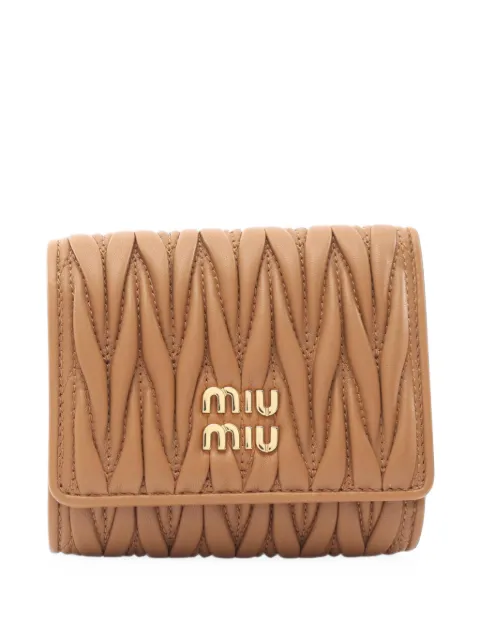 Miu Miu Pre-Owned 2020s Matelassé trifold wallet Neutrals 1101726