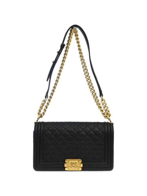 CHANEL Pre-Owned 2016 medium Boy Chanel chain shoulder bag Black NQ11427