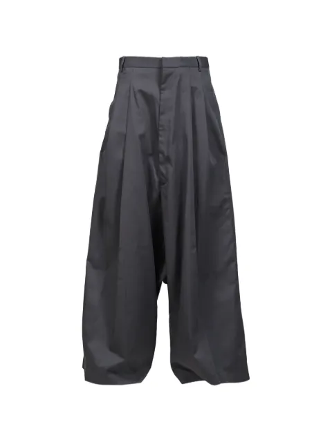 LỰU ĐẠN Lowline pleated trousers Grey MP121WGA901GRY