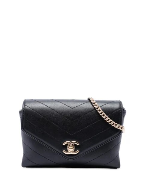 CHANEL Pre-Owned 2018-2019 Chevron Calfskin Stitched Coco belt bag Black Q2OTF8F7IT1KID2I