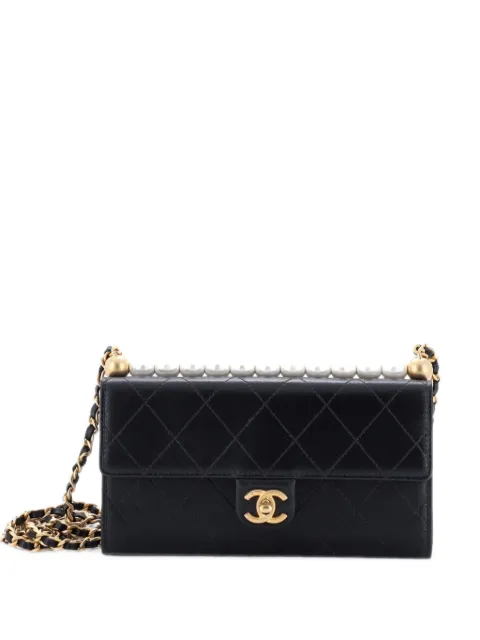 CHANEL Pre-Owned Chic Pearls Clutch with Chain Quilted Goatskin crossbody bag Black S30DQES2ZBXIMMYO
