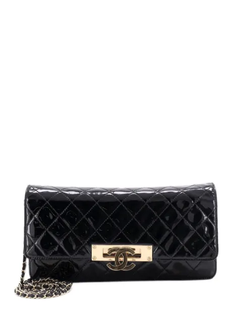 CHANEL Pre-Owned Golden Class Wallet on Chain Quilted Patent East West crossbody bag Black 9X8U4YX9X2EVHRRS