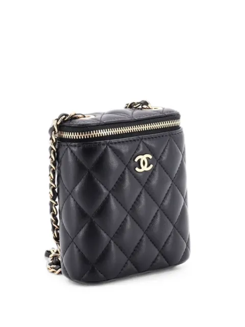 CHANEL Pre-Owned Vertical Classic Vanity Case with Chain Quilted Lambskin Small clutch bag Black IH0AYN08X87XA1WB