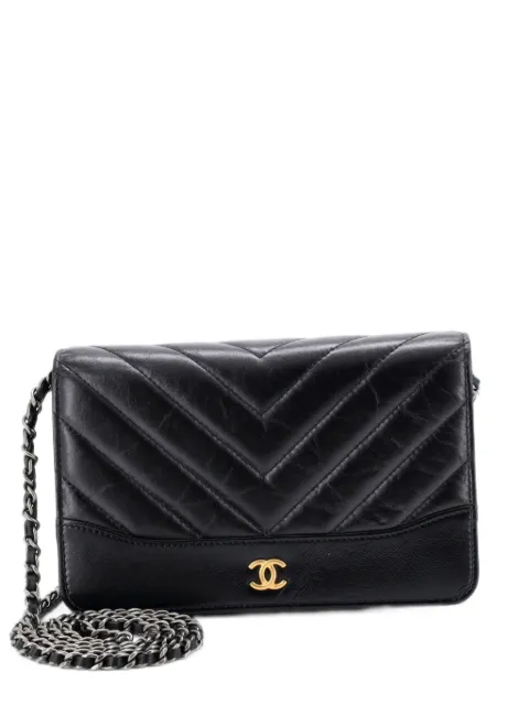 CHANEL Pre-Owned Gabrielle Wallet on Chain Chevron Aged Calfskin crossbody bag Black BO4RW78HKVOAFVSF