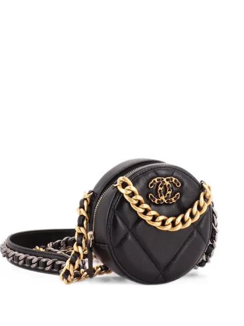 CHANEL Pre-Owned 19 Round with Chain Quilted Leather clutch bag Black 07NB9E08ZDDFAX61