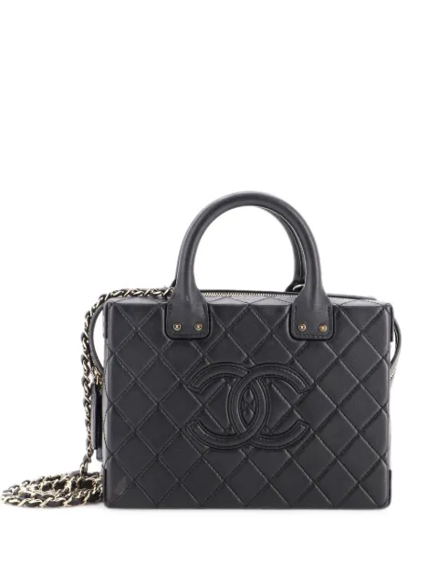 CHANEL Pre-Owned CC Square Convertible Vanity Case Quilted Calfskin Medium crossbody bag Black T7Y5V0T00U0IFZS3