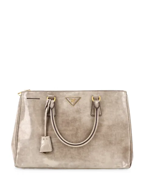 Prada Pre-Owned Double Zip Lux Spazzolato Leather Medium tote bag Brown P67MSSU1NVYLRVLI