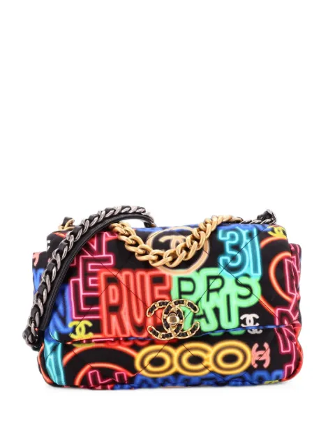CHANEL Pre-Owned 19 Flap Bag Quilted Graffiti Print Fabric Medium crossbody bag Black J1XCBF12EI13NIQY