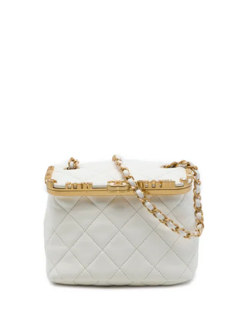 CHANEL Pre-Owned 2021-2026 Mini Quilted Lambskin Paris Monaco Kiss Lock Vanity Bag crossbody bag White 5UWLV2VKVG8JA5NB