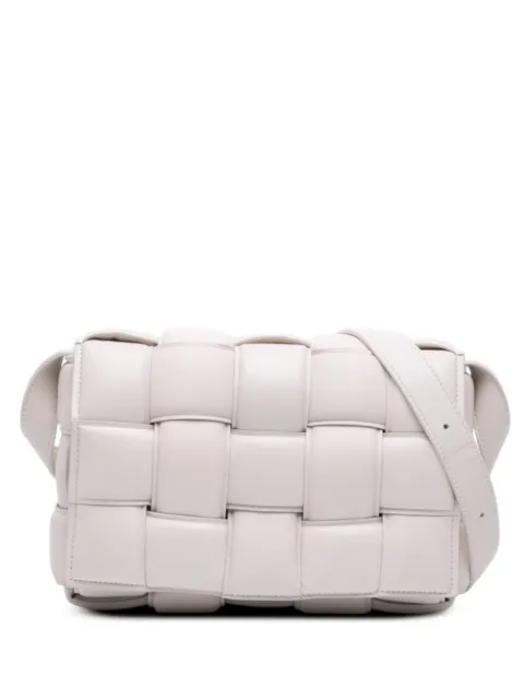 Bottega Veneta Pre-Owned 2012-2026 Nappa Intrecciato Padded Cassette crossbody bag White YLR1X9Z2YJSHAWVF