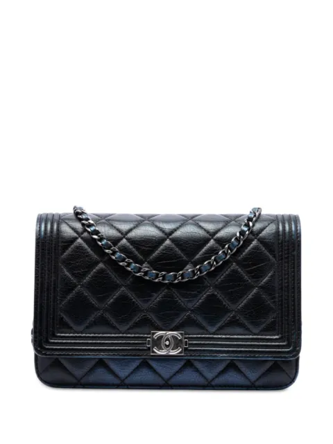 CHANEL Pre-Owned 2015-2016 Quilted Aged Calfskin Boy Wallet on Chain crossbody bag Black NHCSDJDOD993D3SU