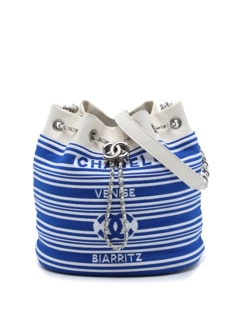 CHANEL Pre-Owned 2019 Venise Biarritz Mixed Fibers and Lambskin Drawstring bucket bag Blue LRY7CAAKJW1E3XKR