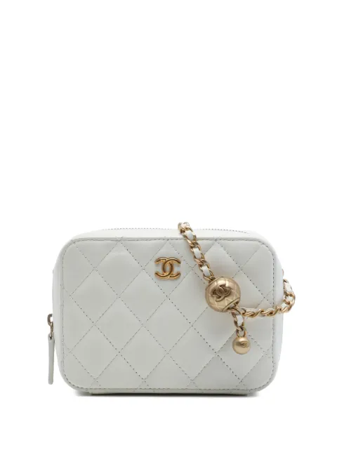 CHANEL Pre-Owned 2021 CC Quilted Lambskin Pearl Crush Camera Bag crossbody bag White YSBQQU3Z28YK5BXY