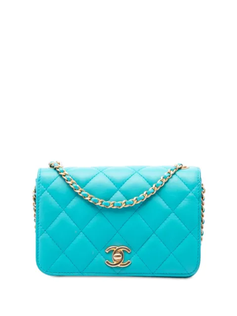 CHANEL Pre-Owned 2018-2019 Small Quilted Calfskin Everyday Chic Flap crossbody bag Blue XFGQWAN7S56MRKZR