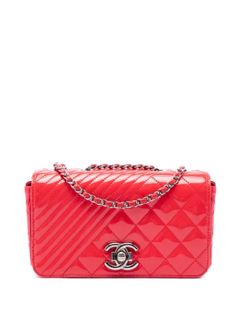 CHANEL Pre-Owned 2016-2017 Small Quilted Patent Coco Boy Flap crossbody bag Red U5XM81JXPFEHLTZM