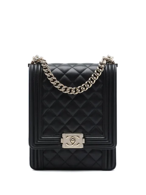 CHANEL Pre-Owned 2019 Quilted Lambskin North South Boy Flap crossbody bag Black 447BOTXONMM7HSM0