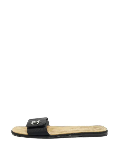 CHANEL Pre-Owned CC canvas slides Black 1408917