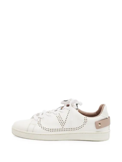 Valentino Garavani Pre-Owned Backnet VLogo low-top sneakers White 1409170