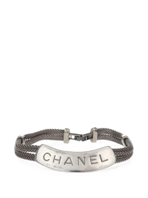 CHANEL Pre-Owned 1998 logo plate bracelet Silver 179290