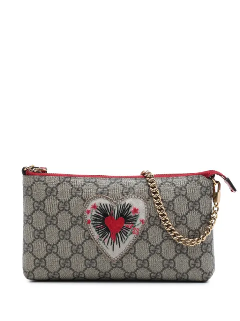 Gucci Pre-Owned 2000-2015 GG Supreme Embroidered Heart Chain Pochette shoulder bag Neutrals WW0IIRUKVPAY3XXI
