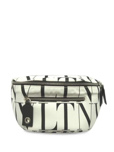 Valentino Garavani Pre-Owned 2018-2026 Canvas VLTN Times belt bag White 9BNS6KVOHTOWZRO4