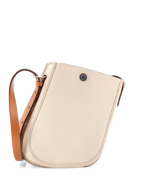 Hermès Pre-Owned Perspective Cavaliere Bag Togo and Vache Hunter 21 crossbody bag Neutrals BVNTFAUGWH8RWKL2