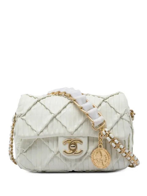 CHANEL Pre-Owned 2021-2026 Mini Pleated Calfskin Chain Soul Flap crossbody bag White E91GKITP9UXX51WX