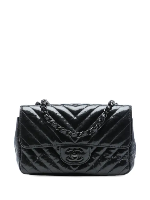 CHANEL Pre-Owned 2018 Mini Rectangular Classic Chevron Crumpled Patent So Black Single Flap crossbody bag Black SW8JGBU74CMMY1IZ