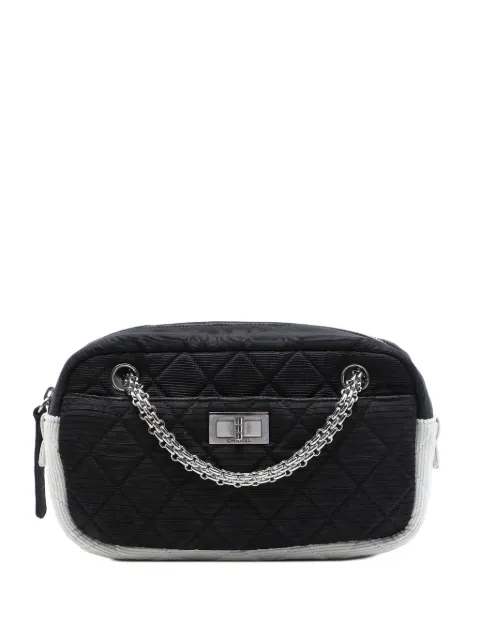 CHANEL Pre-Owned 2008-2009 Bicolor Quilted Nylon Reissue 2.55 Camera Case shoulder bag Black YUFRX0IKHF2HRT1T