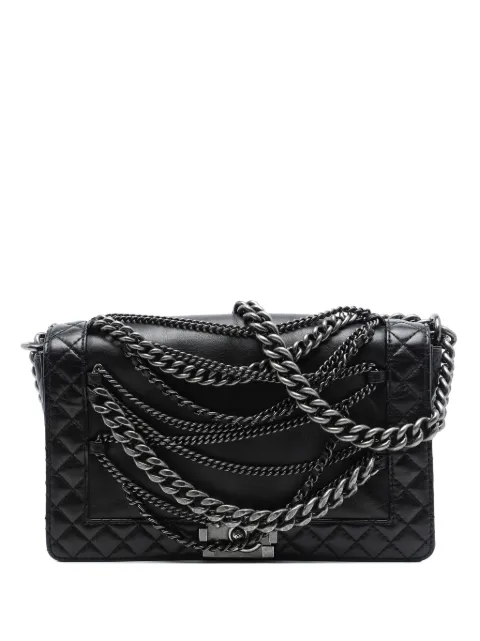CHANEL Pre-Owned 2013-2014 Paris Dallas Medium Lambskin Enchained Boy Flap crossbody bag Black 5OH1FRH2A3HW4612