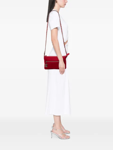 CHANEL Pre-Owned 2008-2009 Quilted Jersey Hawaii crossbody bag Red RQ38PBNEGAD82N8M