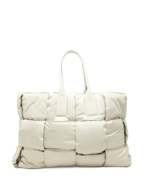 Bottega Veneta Pre-Owned 2012-2026 Padded Calfskin Maxi Intrecciato Squash tote bag White DVOC0NCTT96WSD1Z