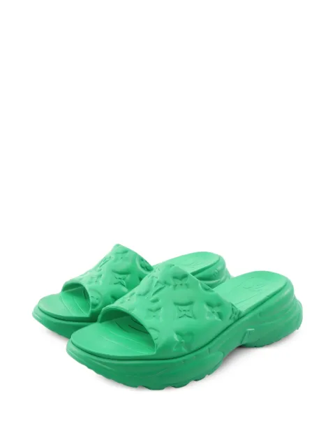 Louis Vuitton Pre-Owned 2010s Pool 55 sandals Green 1098734