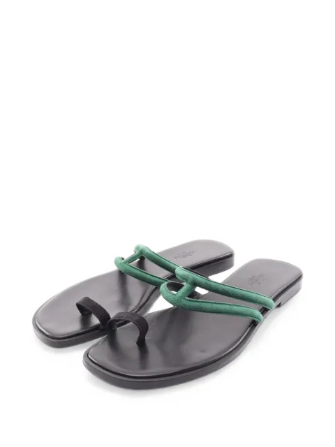 Hermès Pre-Owned 2010s Georgia Thumb Ring thong sandals Green 1099112
